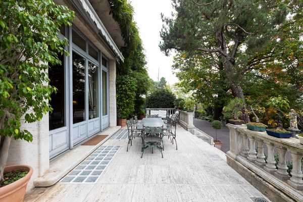 Villa Paradeisos, Varese : Prestigiosa villa signorile, unica nel suo genere, con parco privato e vista lago  - Asta Un angolo di Paradeisos - Associazione Nazionale - Case d'Asta italiane