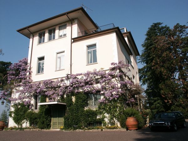 Villa Paradeisos, Varese : Prestigiosa villa signorile, unica nel suo genere, con parco privato e vista lago  - Asta Un angolo di Paradeisos - Associazione Nazionale - Case d'Asta italiane