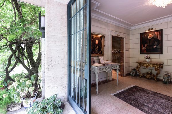 Villa Paradeisos, Varese : Prestigiosa villa signorile, unica nel suo genere, con parco privato e vista lago  - Asta Un angolo di Paradeisos - Associazione Nazionale - Case d'Asta italiane