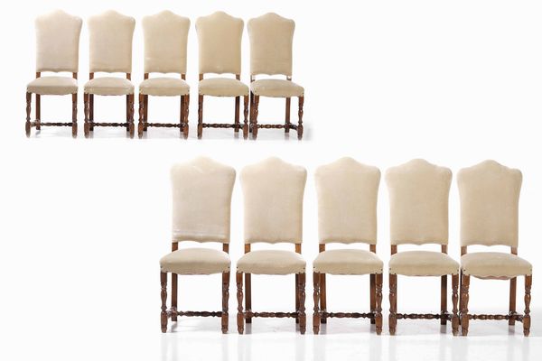 Serie di dieci sedie a rocchetto in noce, in parte antiche  - Asta  Antiquariato gennaio | Cambi Time - Associazione Nazionale - Case d'Asta italiane