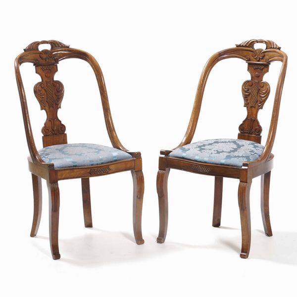 Coppia di sedie in legno intagliato, XIX secolo  - Asta  Antiquariato gennaio | Cambi Time - Associazione Nazionale - Case d'Asta italiane