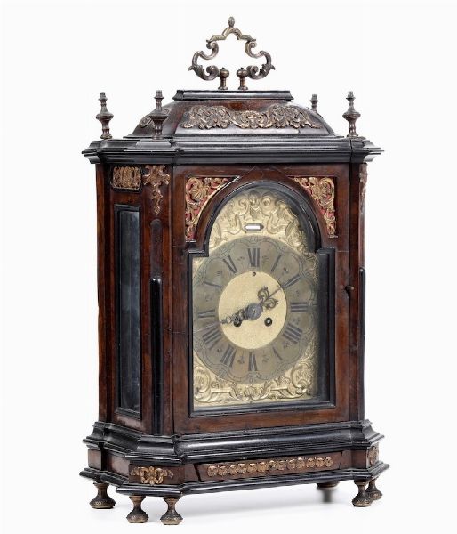 Pendola da tavolo con cassa in noce, Roma, XVIII secolo  - Asta  Antiquariato gennaio | Cambi Time - Associazione Nazionale - Case d'Asta italiane