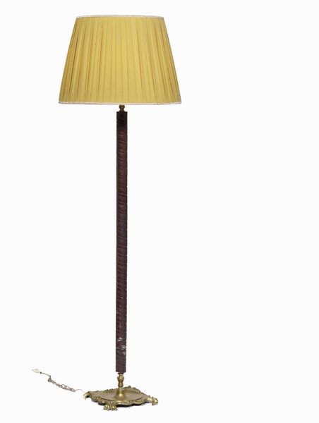 Piantana con struttura in legno tornito. XX secolo  - Asta  Antiquariato gennaio | Cambi Time - Associazione Nazionale - Case d'Asta italiane