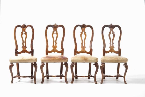 Otto sedie in noce, Veneto, XVIII secolo  - Asta  Antiquariato gennaio | Cambi Time - Associazione Nazionale - Case d'Asta italiane