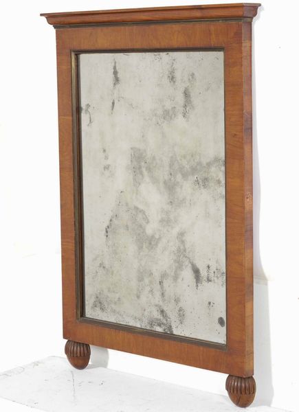 Specchiera da terra con piedini intagliati, XIX secolo  - Asta  Antiquariato gennaio | Cambi Time - Associazione Nazionale - Case d'Asta italiane