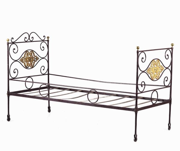 Letto in ferro battuto e dorato.  - Asta  Antiquariato gennaio | Cambi Time - Associazione Nazionale - Case d'Asta italiane