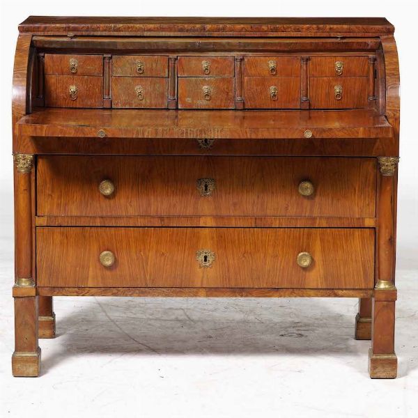 Bureau a rullo in noce. XIX secolo  - Asta  Antiquariato gennaio | Cambi Time - Associazione Nazionale - Case d'Asta italiane
