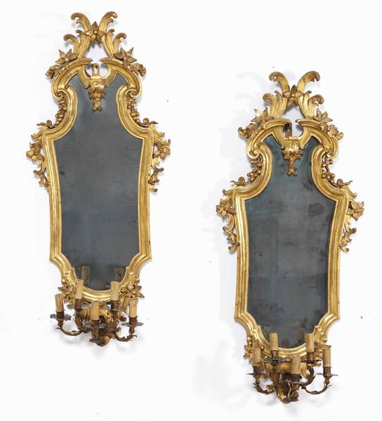 Coppia di specchiere in legno intagliato e dorato. Fine XVIII secolo  - Asta  Antiquariato gennaio | Cambi Time - Associazione Nazionale - Case d'Asta italiane