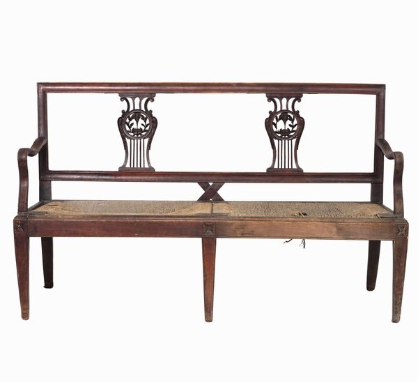 Divano in legno intagliato. XIX secolo  - Asta  Antiquariato gennaio | Cambi Time - Associazione Nazionale - Case d'Asta italiane