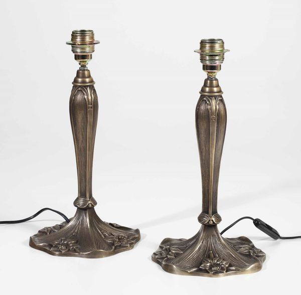 Due lampade da tavolo in ottone  - Asta  Antiquariato gennaio | Cambi Time - Associazione Nazionale - Case d'Asta italiane