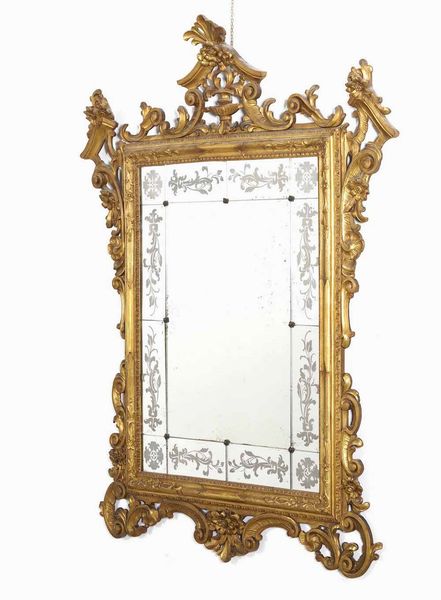 Specchiera con cornice in legno intagliato e dorato. XIX secolo  - Asta  Antiquariato gennaio | Cambi Time - Associazione Nazionale - Case d'Asta italiane