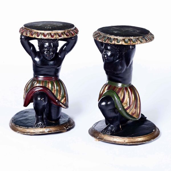 Coppia di moretti reggivaso. Veneto XIX - XX secolo  - Asta  Antiquariato gennaio | Cambi Time - Associazione Nazionale - Case d'Asta italiane