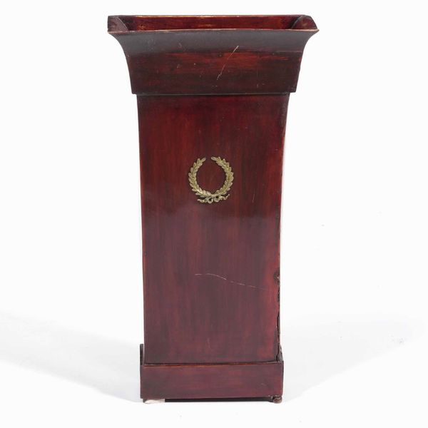 Porta ombrelli in mogano di gusto Impero. XIX-XX secolo  - Asta  Antiquariato gennaio | Cambi Time - Associazione Nazionale - Case d'Asta italiane