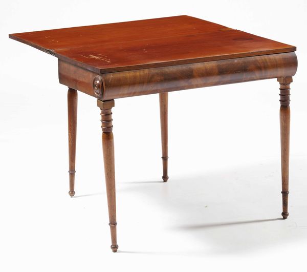 Tavolino da gioco in legno  - Asta  Antiquariato gennaio | Cambi Time - Associazione Nazionale - Case d'Asta italiane