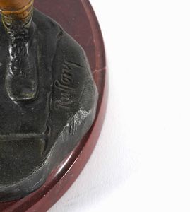 Lampada in bronzo dipinto e patinato. XX secolo  - Asta  Antiquariato gennaio | Cambi Time - Associazione Nazionale - Case d'Asta italiane