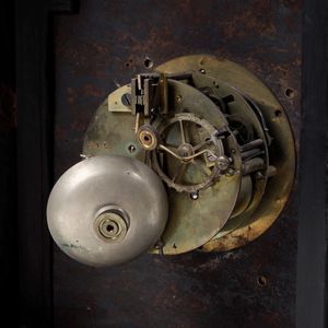 Pendola da tavolo con cassa in noce, Roma, XVIII secolo  - Asta  Antiquariato gennaio | Cambi Time - Associazione Nazionale - Case d'Asta italiane