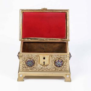 Scrigno in bronzo fuso, cesellato e dorato. XIX secolo  - Asta  Antiquariato gennaio | Cambi Time - Associazione Nazionale - Case d'Asta italiane