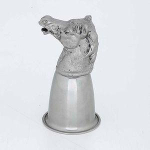 Bicchiere in  metallo con testa di cavallo a firma Gucci. Italia XX secolo  - Asta  Antiquariato gennaio | Cambi Time - Associazione Nazionale - Case d'Asta italiane