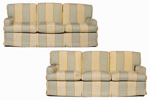 Coppia di divani con rivestimenti in tessuto  - Asta  Antiquariato gennaio | Cambi Time - Associazione Nazionale - Case d'Asta italiane