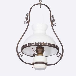 Lotto composto da quattro lampadari a lucerna  - Asta  Antiquariato gennaio | Cambi Time - Associazione Nazionale - Case d'Asta italiane