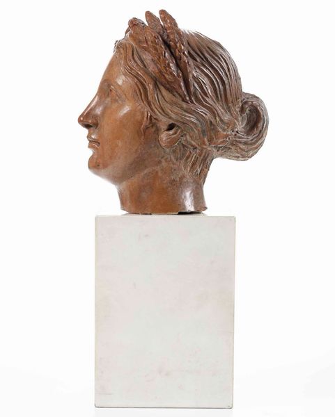 Testa di Cerere in terracotta. XIX-XX secolo  - Asta Scultura | Cambi Time - Associazione Nazionale - Case d'Asta italiane