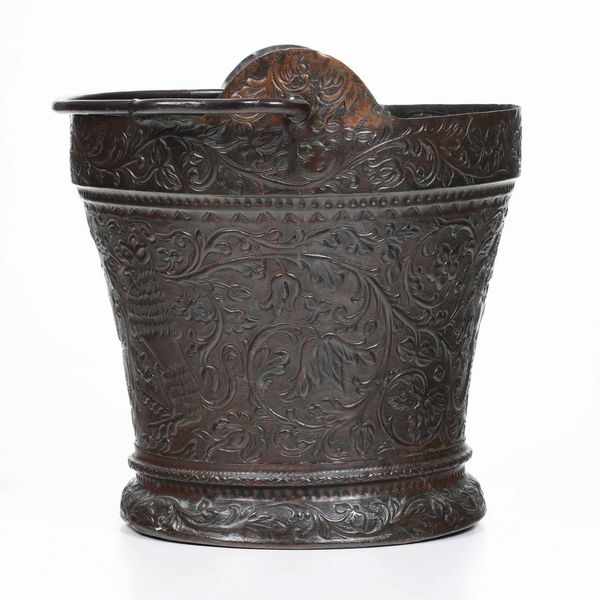 Secchio in rame interamente sbalzato. Arte del XVIII secolo  - Asta Scultura | Cambi Time - Associazione Nazionale - Case d'Asta italiane