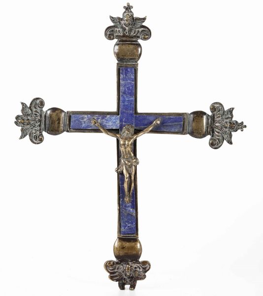 Crocifisso in bronzo e lapislazzuli. XIX secolo  - Asta Scultura | Cambi Time - Associazione Nazionale - Case d'Asta italiane