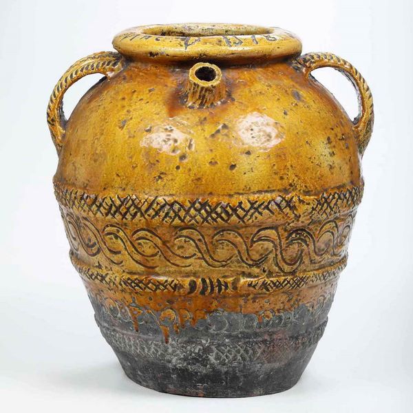 Orcio biansato con invetriatura gialla e decori a stecco  - Asta Scultura | Cambi Time - Associazione Nazionale - Case d'Asta italiane