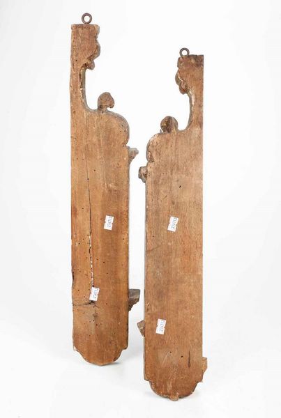 Coppia di mensole in legno dorato e dipinto. XVII-XVIII secolo  - Asta Scultura | Cambi Time - Associazione Nazionale - Case d'Asta italiane