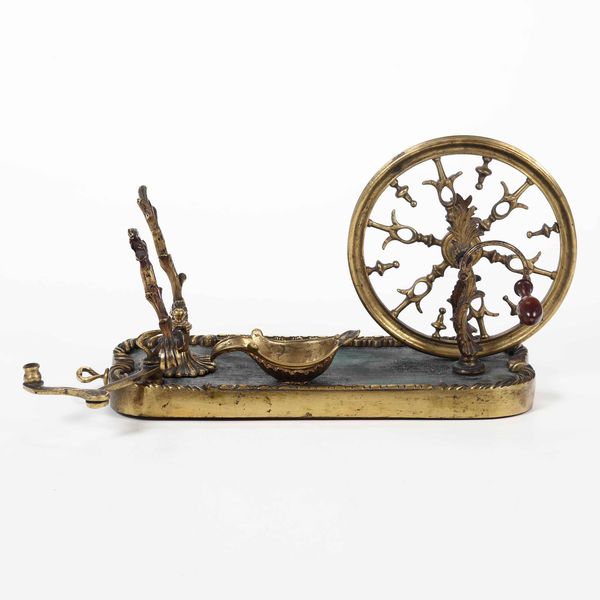 Filatoio da tavolo. Bronzo fuso e dorato. Base in legno. Francia XVIII secolo  - Asta Scultura | Cambi Time - Associazione Nazionale - Case d'Asta italiane