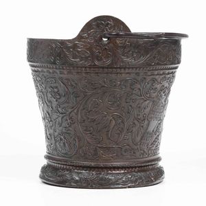 Secchio in rame interamente sbalzato. Arte del XVIII secolo  - Asta Scultura | Cambi Time - Associazione Nazionale - Case d'Asta italiane