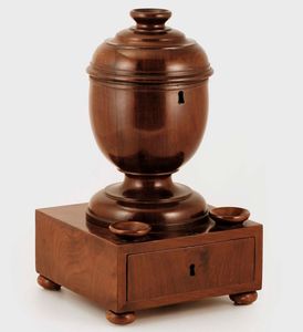 Lotto composto da due urne da votazioni, XIX e XVII-XVIII secolo  - Asta Scultura | Cambi Time - Associazione Nazionale - Case d'Asta italiane