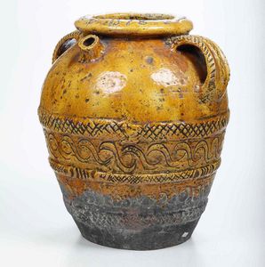 Orcio biansato con invetriatura gialla e decori a stecco  - Asta Scultura | Cambi Time - Associazione Nazionale - Case d'Asta italiane