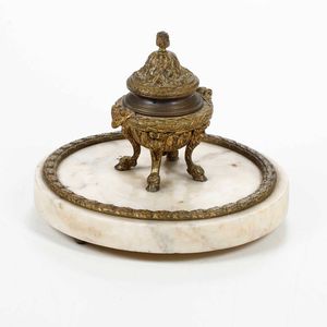 Calamaio in bronzo con base in onice. XIX secolo  - Asta Scultura | Cambi Time - Associazione Nazionale - Case d'Asta italiane