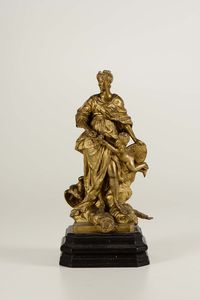 Figura allegorica della vittoria in bronzo dorato. Francia XVIII secolo  - Asta Scultura e Oggetti d'Arte - Associazione Nazionale - Case d'Asta italiane