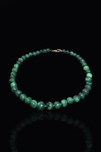 COLLANA - Collana in malachite  Cina  Repubblica  XX sec gr 239 8