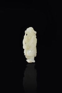 FIGURA DI MONACO - Figura di monaco in giada bianca  Cina  dinastia Qing  XIX sec. H cm 11x4 5