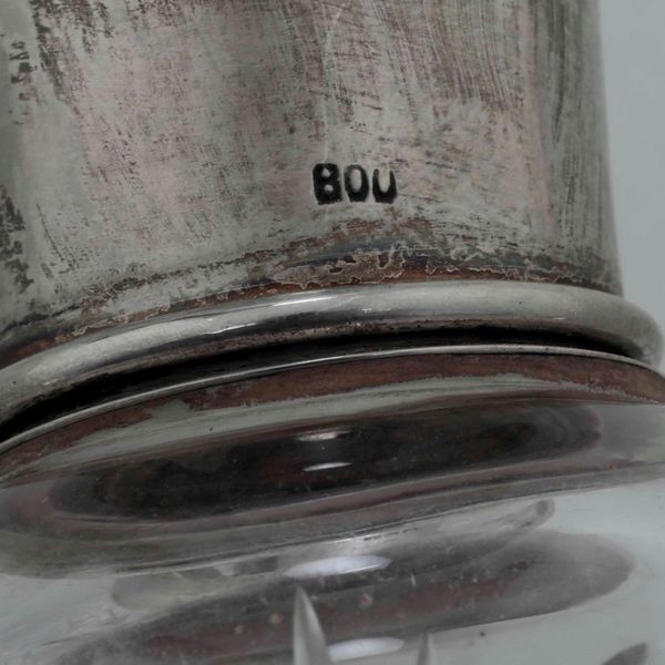 Set da toilette. Argento, vetro e altri materiali. Argenteria italiana della prima met del XX secolo  - Asta Argenti | Cambi TIME - Associazione Nazionale - Case d'Asta italiane