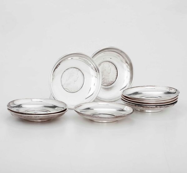 Nove ciotole. Argenteria artistica italiana del XX secolo per Fornari Roma  - Asta Argenti | Cambi TIME - Associazione Nazionale - Case d'Asta italiane