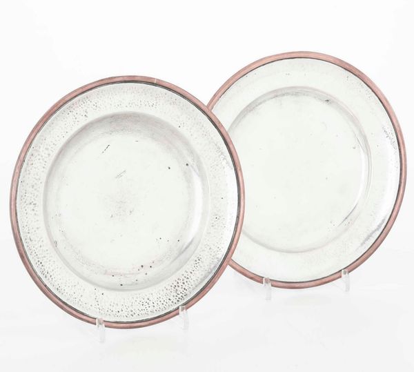 Due piatti in argento. Argenteria artistica italiana del XX-XXI secolo per Alignani, Milano  - Asta Argenti | Cambi TIME - Associazione Nazionale - Case d'Asta italiane
