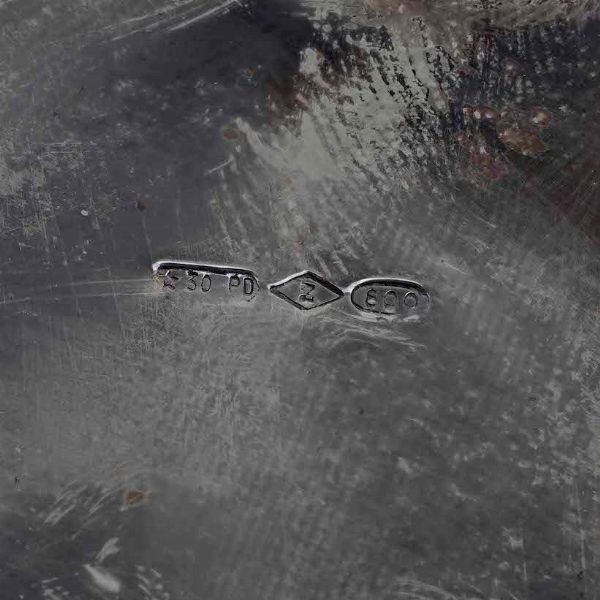 Bacile e versatoio in argento fuso e sagomato. Argenteria veneta del XX secolo, argentieri differenti  - Asta Argenti | Cambi TIME - Associazione Nazionale - Case d'Asta italiane