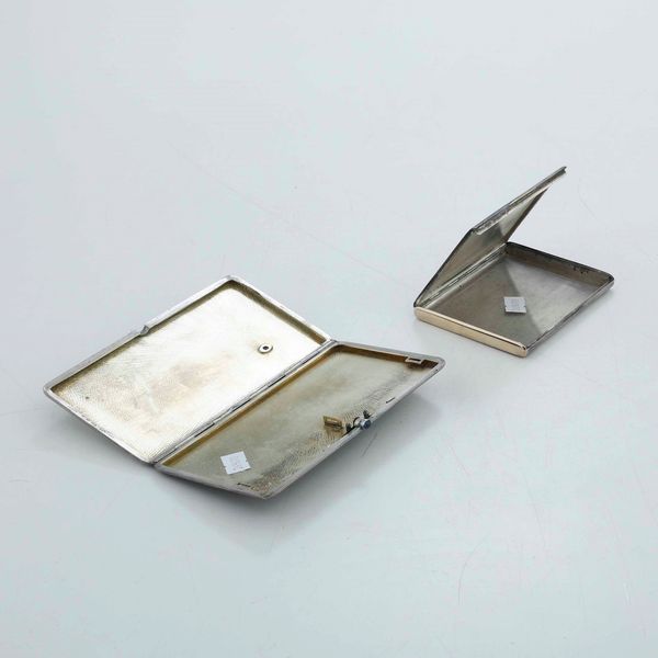 Lotto di 2 portasigarette in argento. Argenteria italiana del XX secolo  - Asta Argenti | Cambi TIME - Associazione Nazionale - Case d'Asta italiane