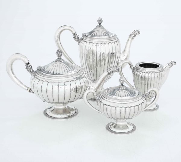 Servizio da t e caff argento fuso e sagomato. Argenteria italiana del XX secolo. Argentiere Gianni Pietrasanta, Alessandria  - Asta Argenti | Cambi TIME - Associazione Nazionale - Case d'Asta italiane