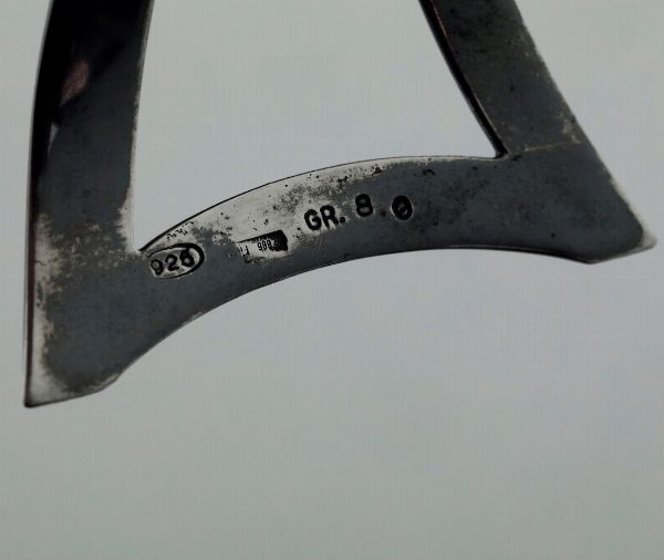 Due orologi rivestiti in lamina dargento. Argenteria artistica italiana del XX-XXI secolo  - Asta Argenti | Cambi TIME - Associazione Nazionale - Case d'Asta italiane