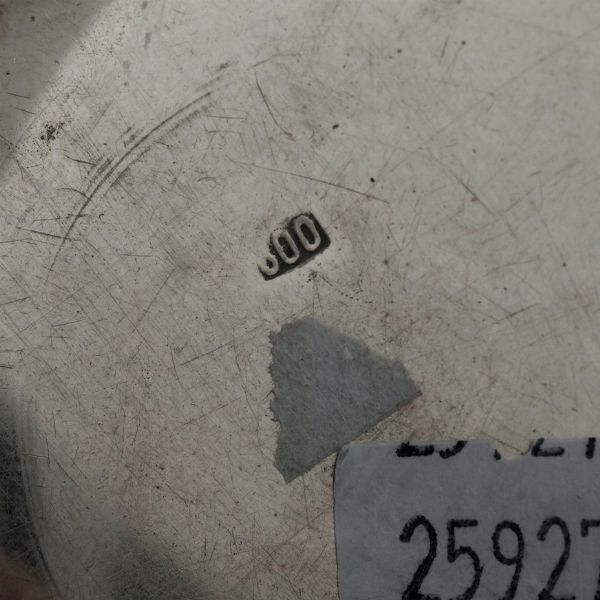 Lotto di due portacipria, una scatolina, un piattino, un vasetto e un porta biglietti in argento. Varie argenterie itaoiane del XX secolo  - Asta Argenti | Cambi TIME - Associazione Nazionale - Case d'Asta italiane