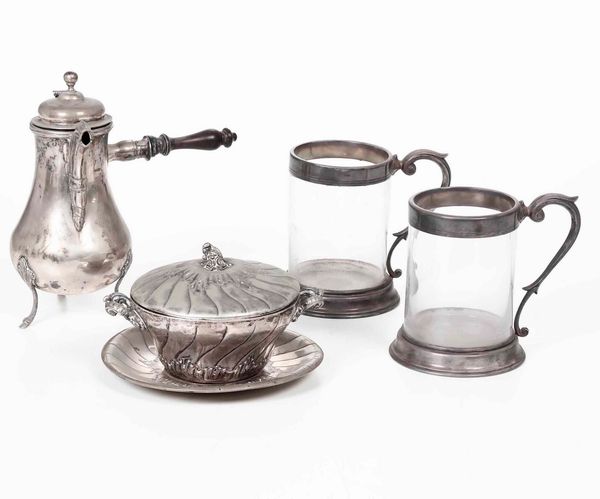 Insieme di oggetti in argento. Varie manifatture del XX secolo  - Asta Argenti | Cambi TIME - Associazione Nazionale - Case d'Asta italiane