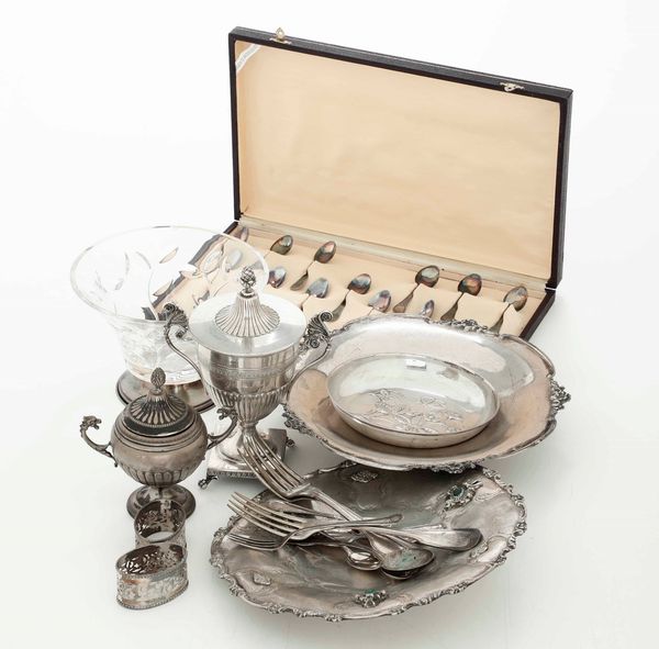 Lotto di oggetti in argento. Varie manifatture del XX secolo  - Asta Argenti | Cambi TIME - Associazione Nazionale - Case d'Asta italiane