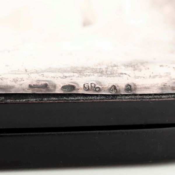 Lotto di oggetti in argento. Argenteria italiana e inglese del XX secolo  - Asta Argenti | Cambi TIME - Associazione Nazionale - Case d'Asta italiane