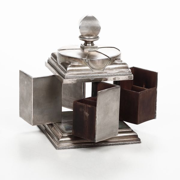 Portasigarette in argento. Argenteria inglese del XX secolo, bollo della citt di Londra  - Asta Argenti | Cambi TIME - Associazione Nazionale - Case d'Asta italiane