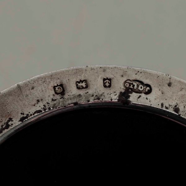 Due coppie di bussolotti da scrittura in argento e un calamaio in metallo e vetro. Differenti manifatture ed epoche dal XVIII al XX secolo  - Asta Argenti | Cambi TIME - Associazione Nazionale - Case d'Asta italiane